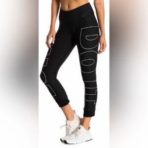 Nike Power Legend “Just Do It” Cropped Leggings